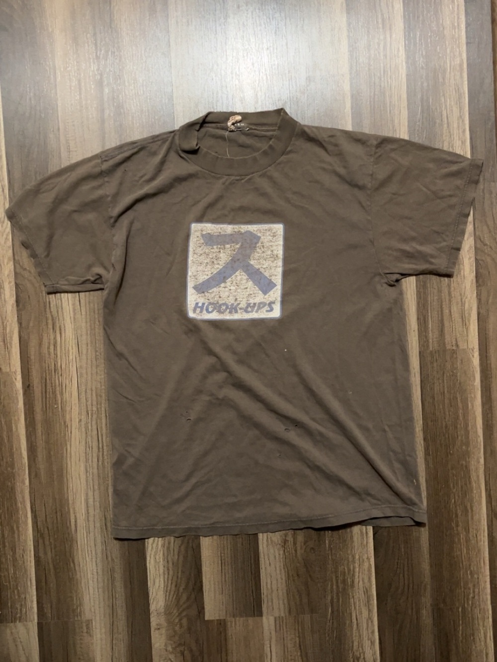 Rare Vintage Distressed HOOK-UPS Skateboard Mens Large Brown Shirt